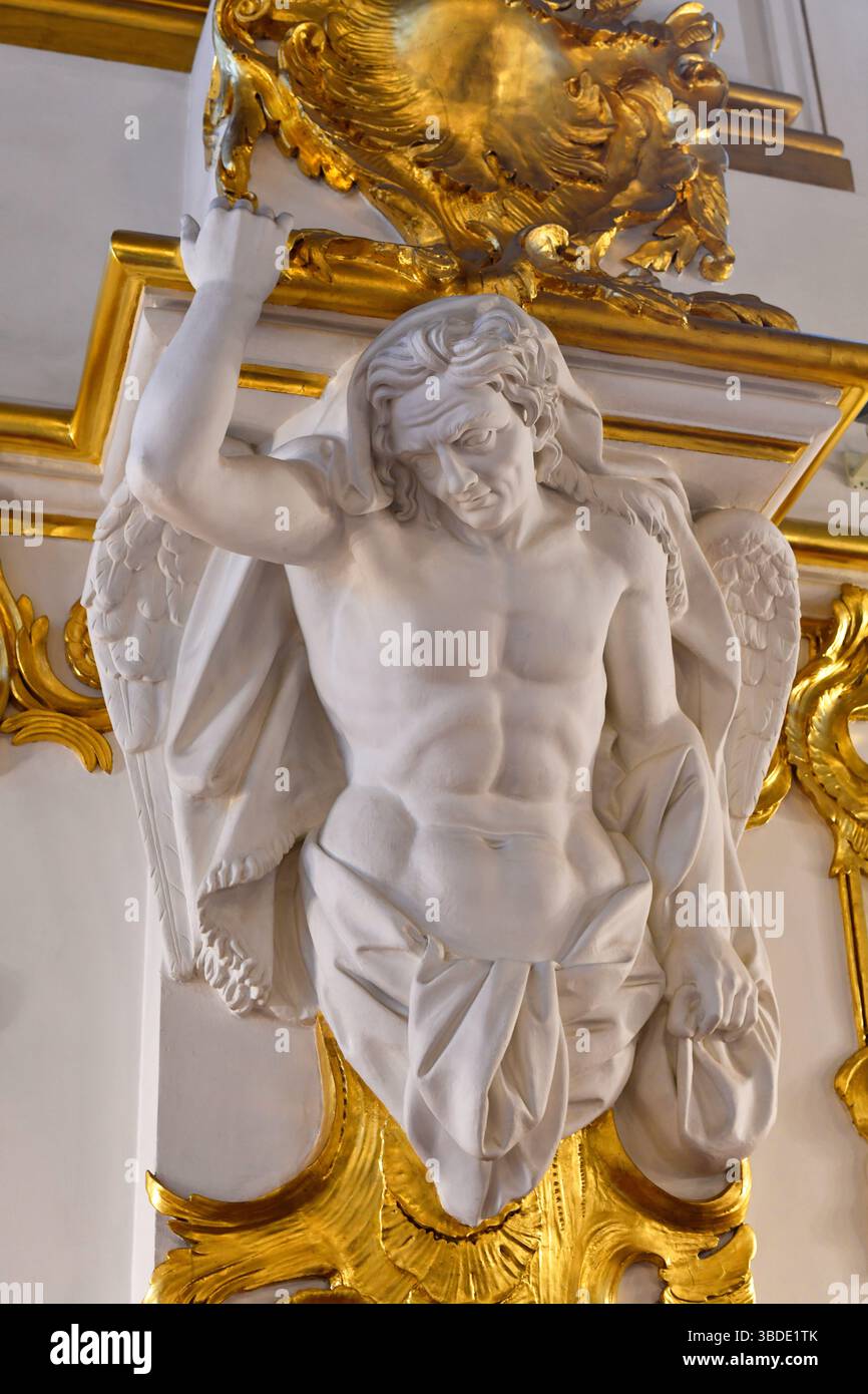 Museo dell'Hermitage Palazzo invernale 1762 Bartolomeo Rastrelli scalinata principale in oro dorato bianco dettaglio finestra, San Pietroburgo Russia, Europa Foto Stock