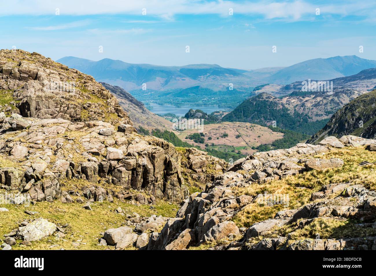 Il Lake District centrale, che guarda su Borrowdale verso Keswick e Derwent Water Foto Stock