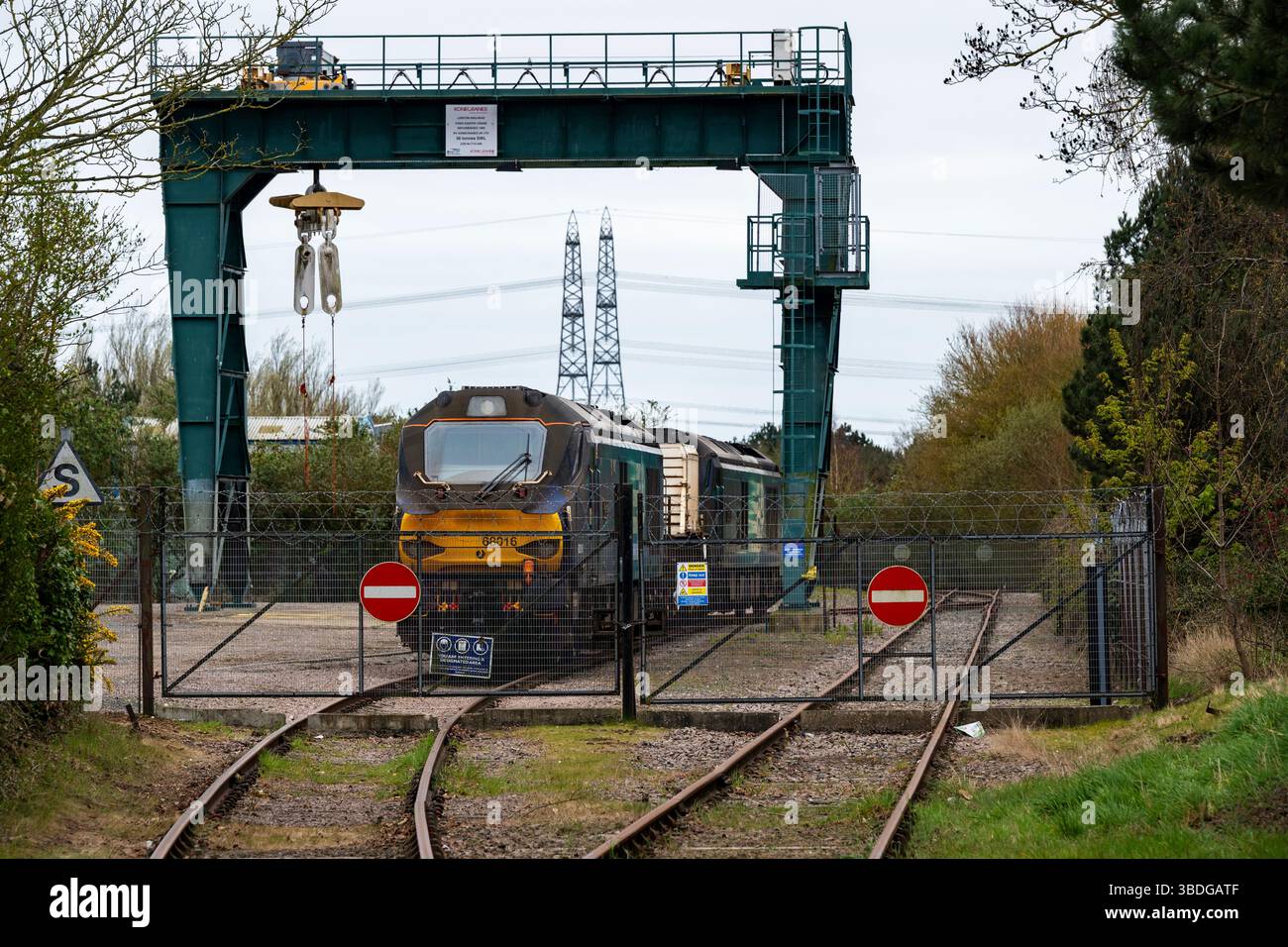 Treno che trasporta scorie nucleari da Sizewell Suffolk Foto Stock