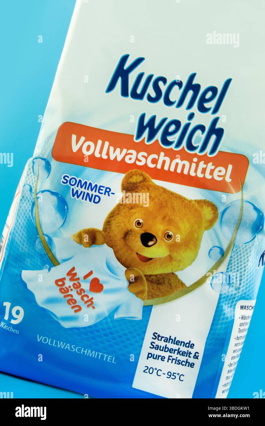 1 Paket Kuschelweich Waschmittel Vollwaschmittel Foto Stock