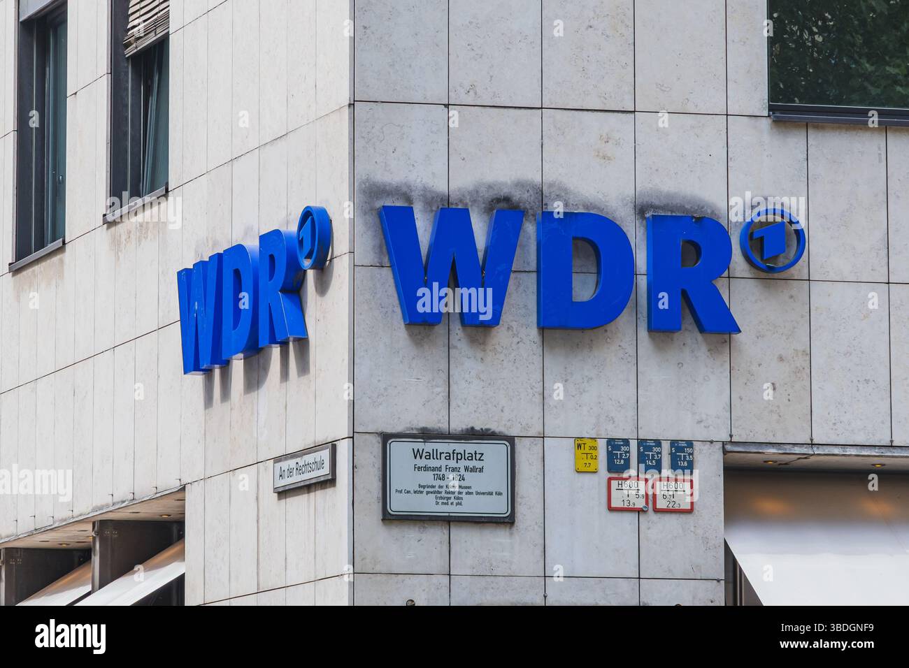 Logo della WDR, istituto tedesco di radiodiffusione pubblica con sede a Colonia Foto Stock