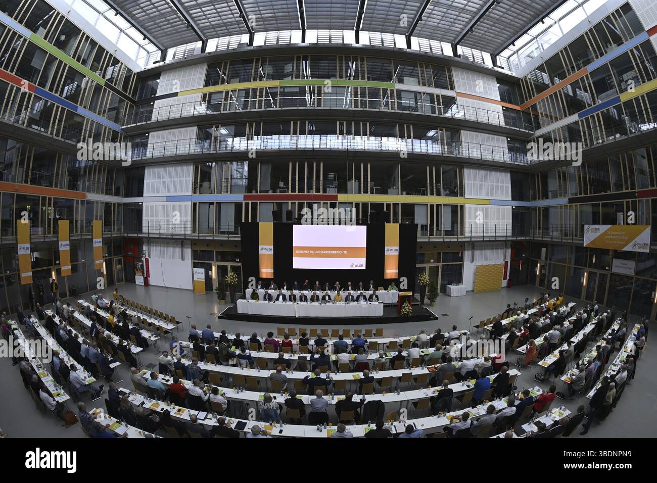 Panoramica, Assemblea dei delegati, Congresso, WLSB Wuerttembergischer Landssportbund e.V, Haus des Sports, Sport, Stoccarda, Baden-Wuerttemberg, G Foto Stock