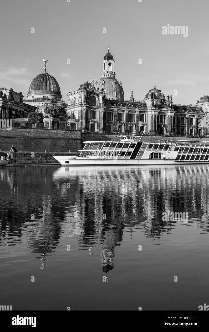 Dresda, lo stato federale tedesco della città di Sassonia, fiume, vecchia europa Foto Stock