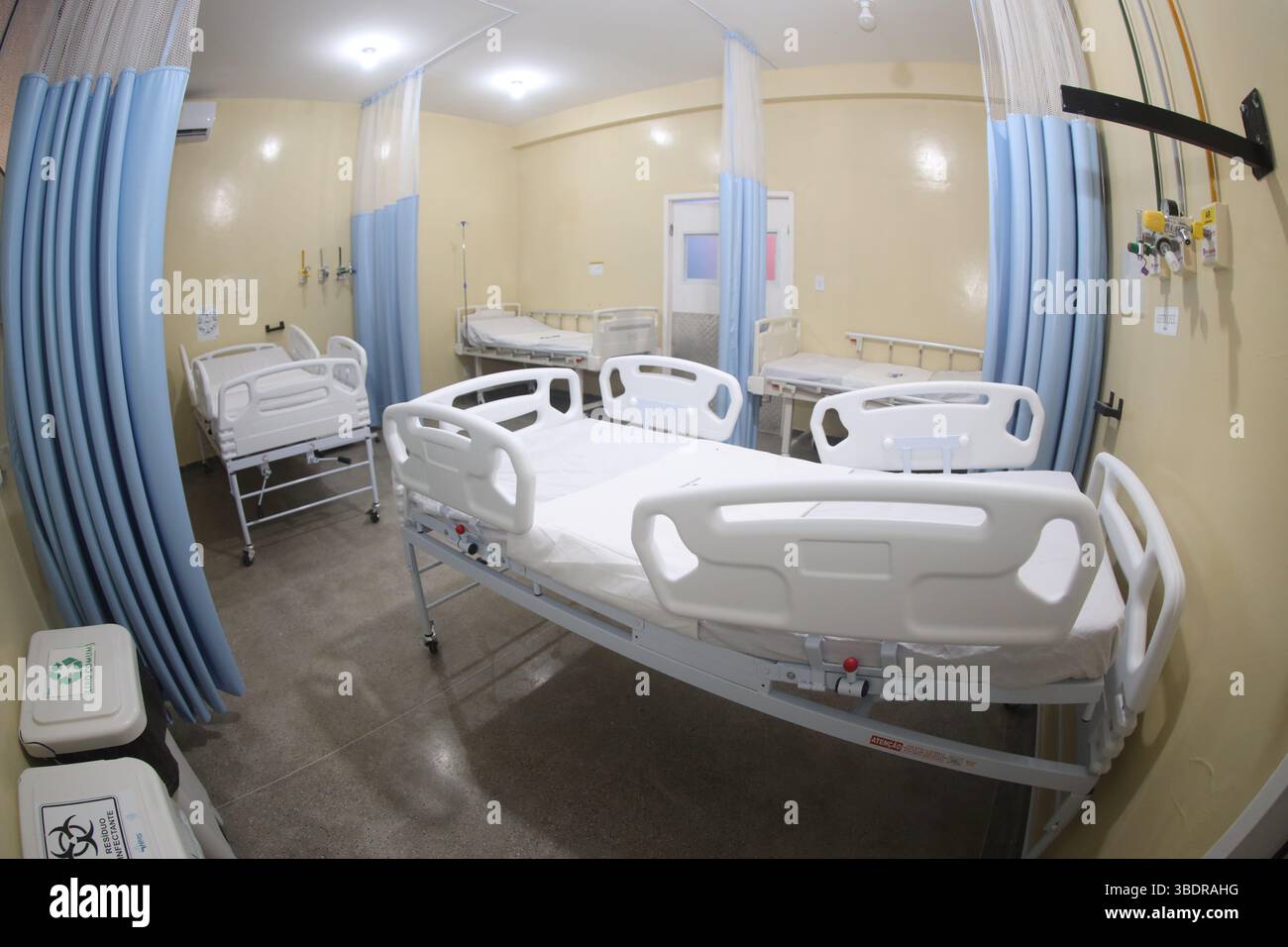 Serrinha, bahia, brasile - 8 marzo 2025: Vista di un reparto in un ospedale pubblico di maternità nella città di Serinha in Bahia. Foto Stock