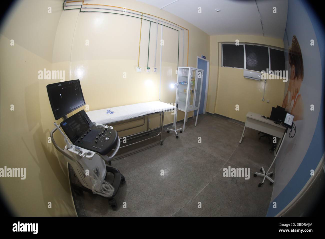 Serrinha, bahia, brasile - 8 marzo 2025: Vista di un reparto in un ospedale pubblico di maternità nella città di Serinha in Bahia. Foto Stock