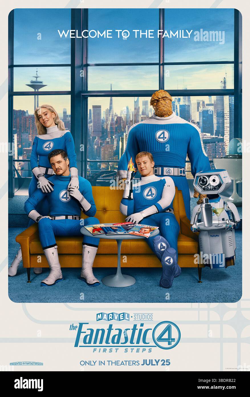 The Fantastic Four: First Steps (2025) diretto da Matt Shakman e interpretato da Pedro Pascal, Vanessa Kirby, Joseph Quinn. I fantastici quattro devono difendere la Terra da un celeberrimo dio spaziale chiamato Galactus e dal suo enigmatico Herald, Silver Surfer. SOLO PER L'USO EDITORIALE del poster STATUNITENSE. Crediti: BFA / Walt Disney Studios Motion Pictures Foto Stock