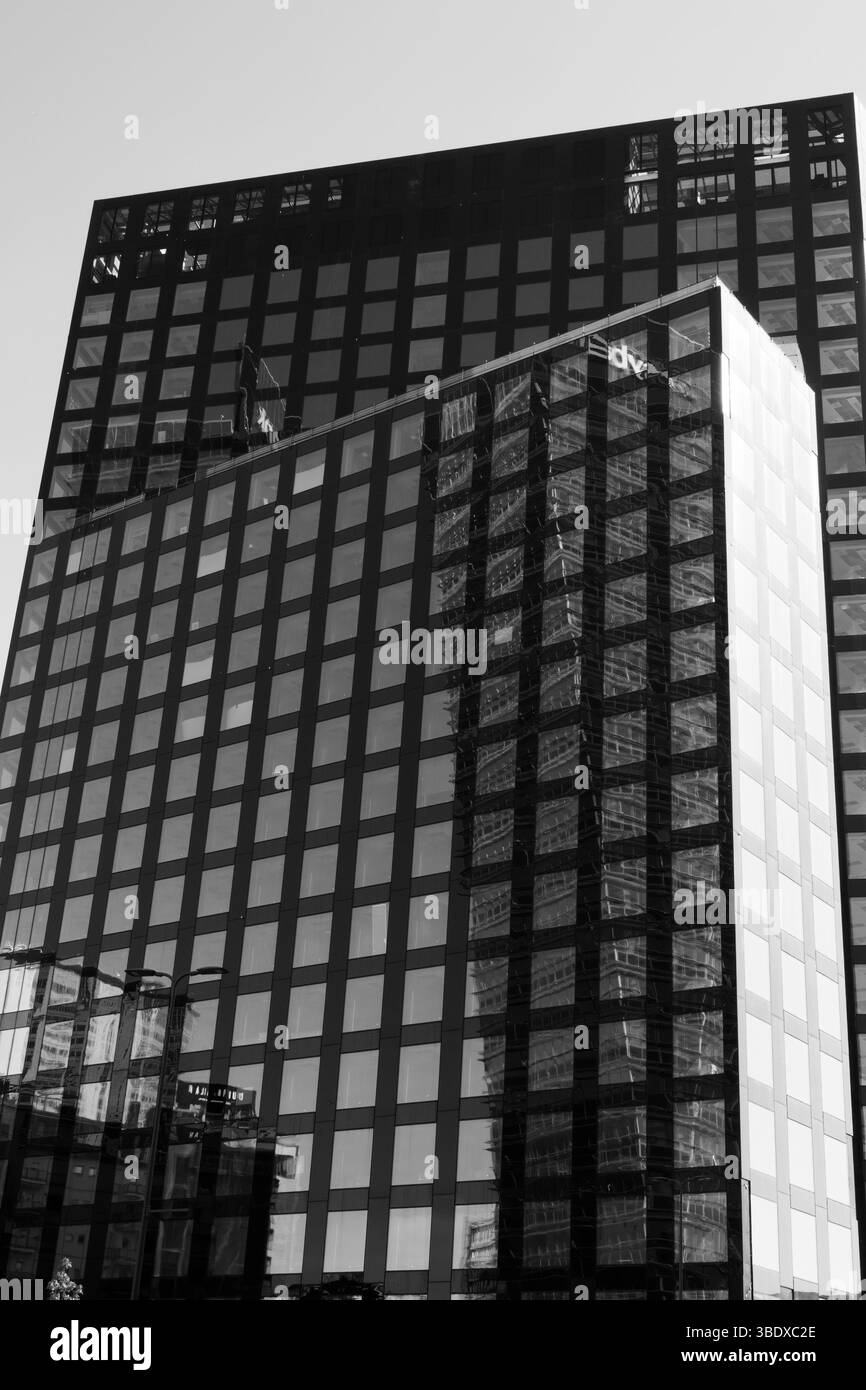 Edifici moderni a porta nuova, Milano, Lombardia, Italia Foto Stock