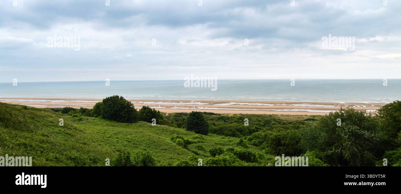 Omaha Beach, scena degli sbarchi in Normandia durante la Seconda Guerra mondiale e degli sbarchi alleati. Foto Stock