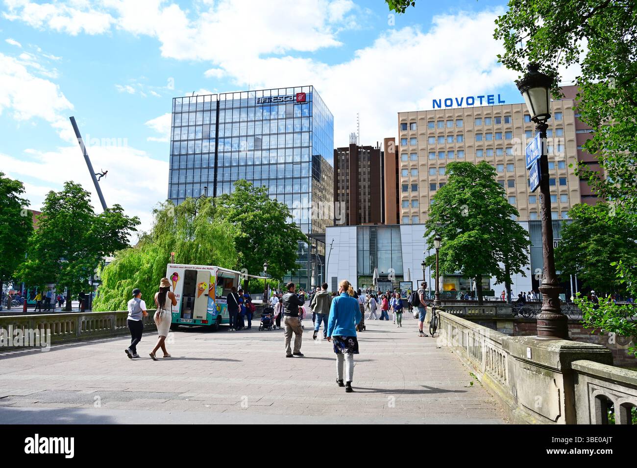 Streetview Pont de Paris, Strasburgo Foto Stock