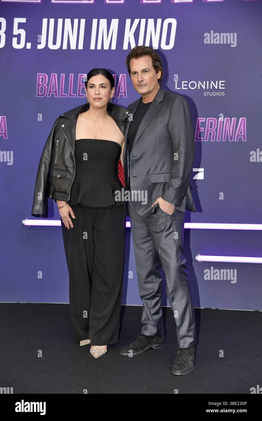 Ana de Armas und Len WisemanT bei derFrom The World of John Wick Ballerina Premiere im ZOO Palst Platz a Berlino AM 26.05.2025 *** Ana de Armas e Len WisemanT al The World of John Wick Ballerina premiere allo ZOO Palst Platz di Berlino il 26 05 2025 Foto Stock