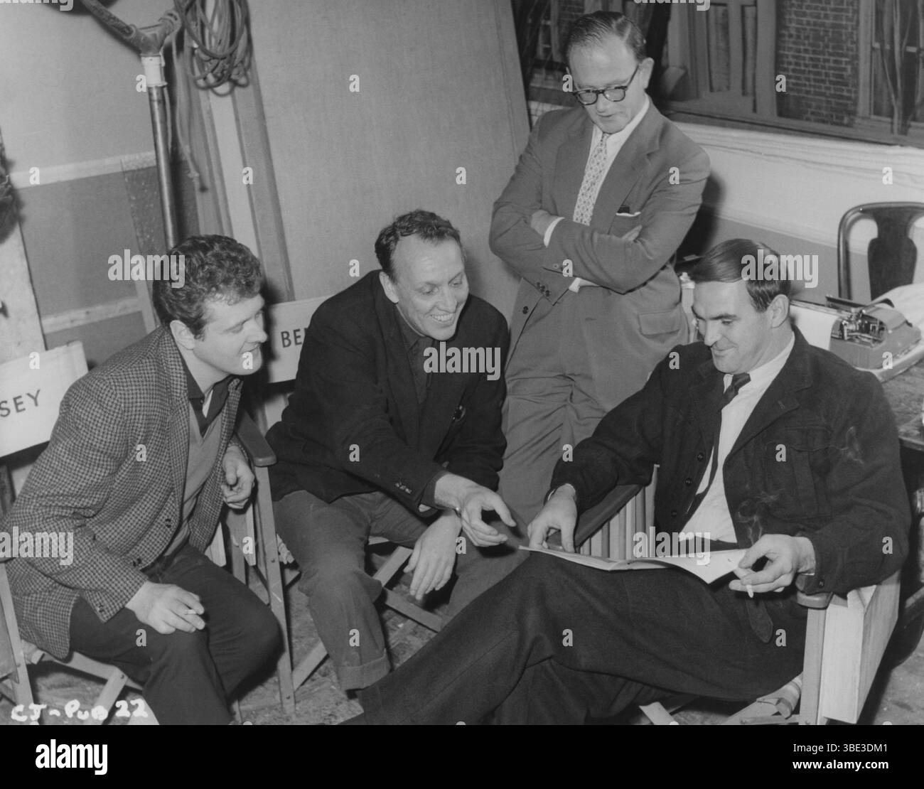 Joseph Losey (regista), Jack Greenwood (produttore), Stanley Baker (attore) si prepara per il film The Criminal 1960 UK Foto Stock