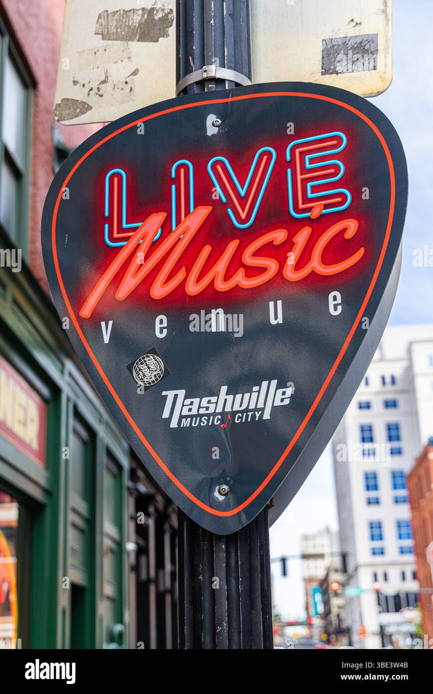 Cartello con la scritta "Live Music Venue" sulla 3rd Street S, Nashville, Tennessee, USA Foto Stock