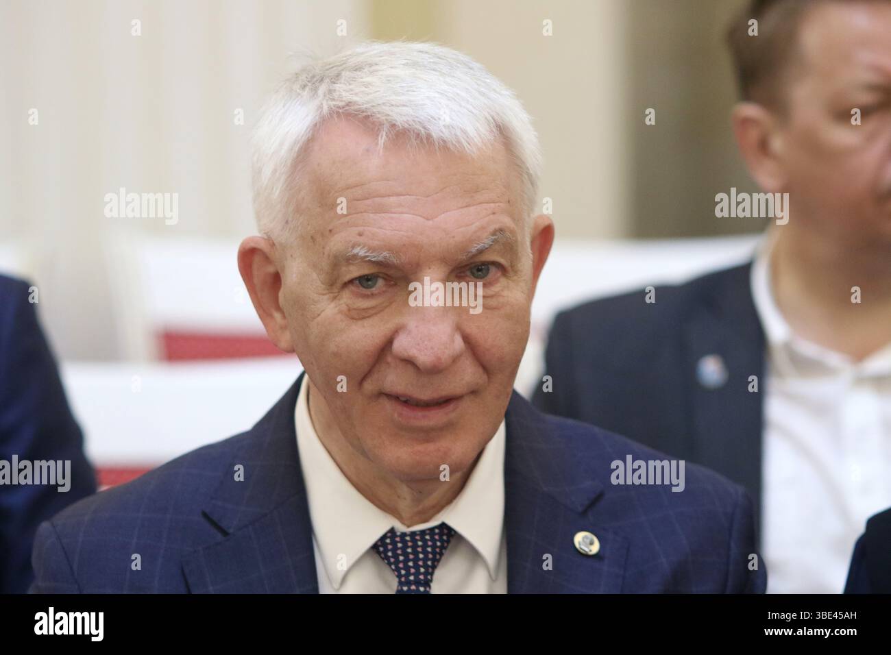Evgeny Shlyakhto, Direttore generale del Centro Nazionale di ricerca medica Almazov del Ministero della salute della Federazione Russa, Presidente della società russa di Cardiologia, durante la cerimonia di assegnazione delle insegne alle persone insignite del titolo di cittadino Onorario di San Pietroburgo presso il Palazzo Mariinsky. Foto Stock