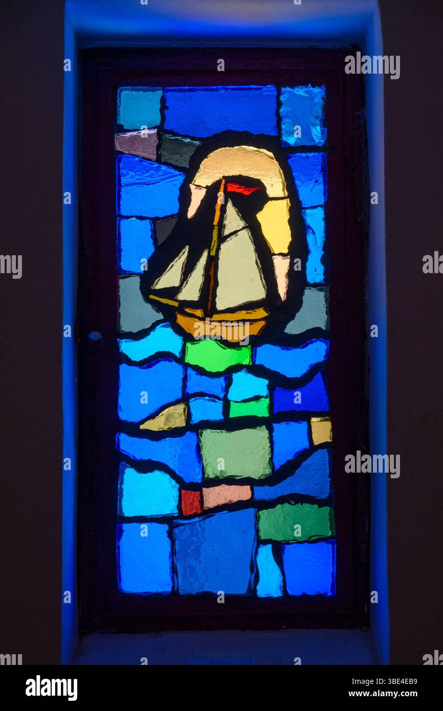 Vetrate colorate di Victor Sparre nella Chiesa Immanuel (tedesco: Immanuelkirche; norvegese: Immanuelkirken) una chiesa protestante nell'America-G. Foto Stock