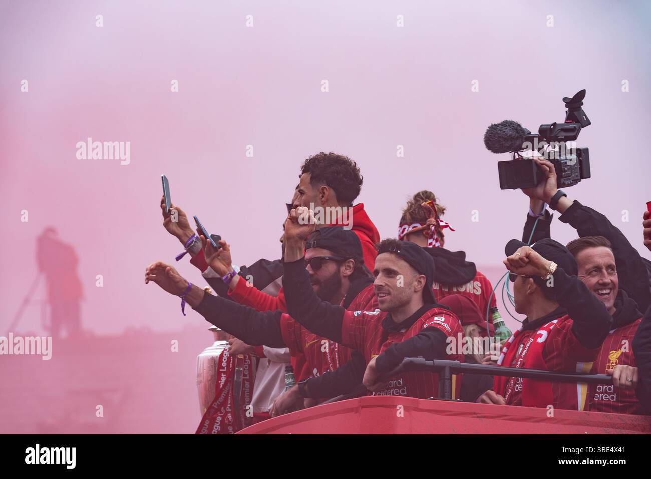 Liverpool Football Club Premier League Champions Parade per la città di Liverpool, Regno Unito. Diogo Jota e i giocatori Foto Stock