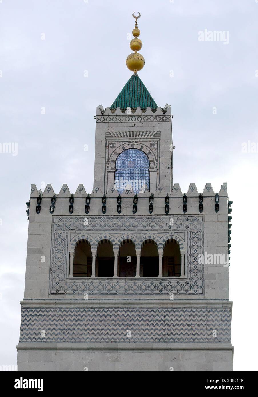Moschea al-Zaytuna, Moschea Ez-Zitouna, Moschea El-Zituna, Tunisi, Tunisia, nord Africa Foto Stock