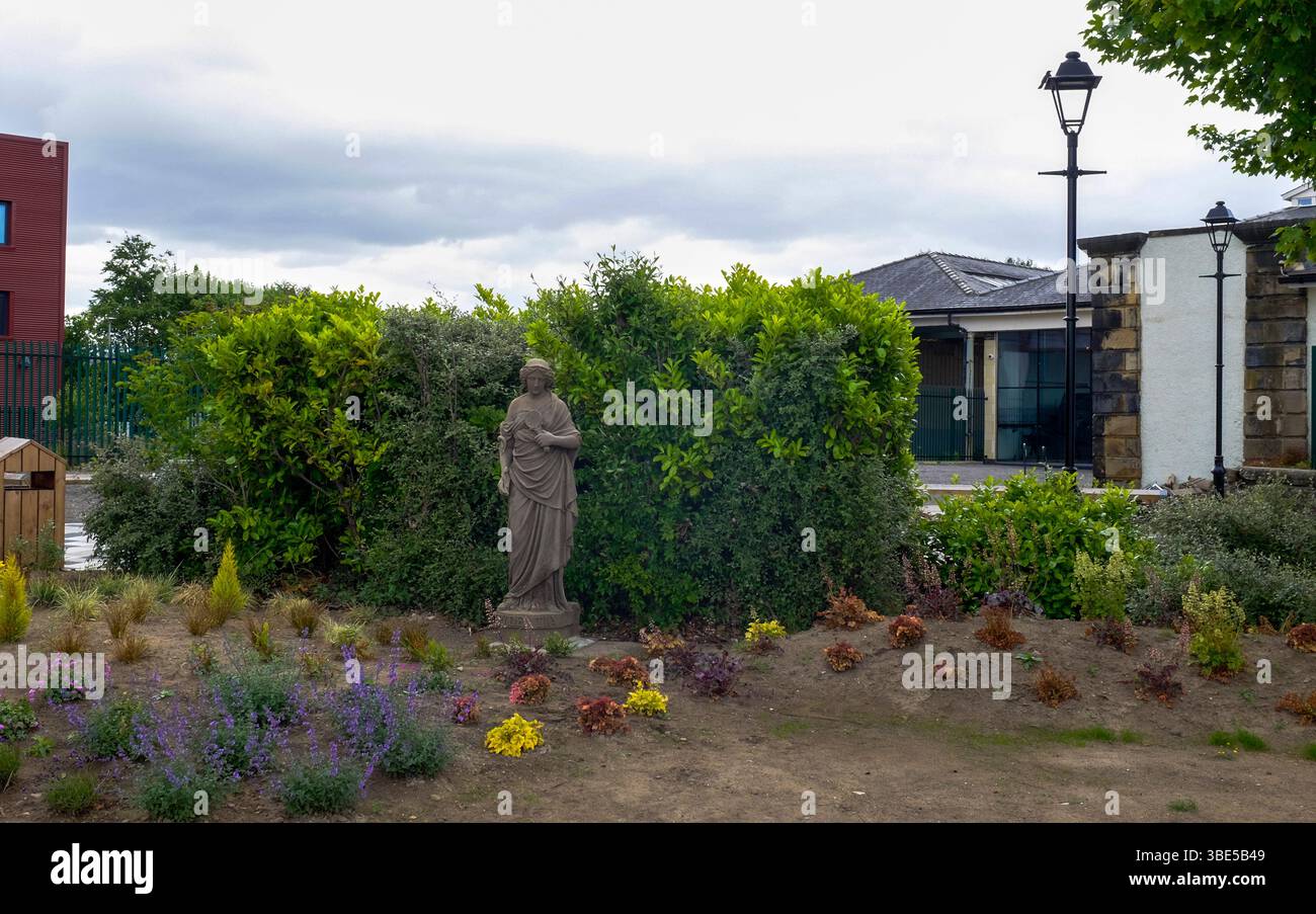 L'area giardino del museo ferroviario Hopetown a Darlington, Inghilterra, Regno Unito Foto Stock