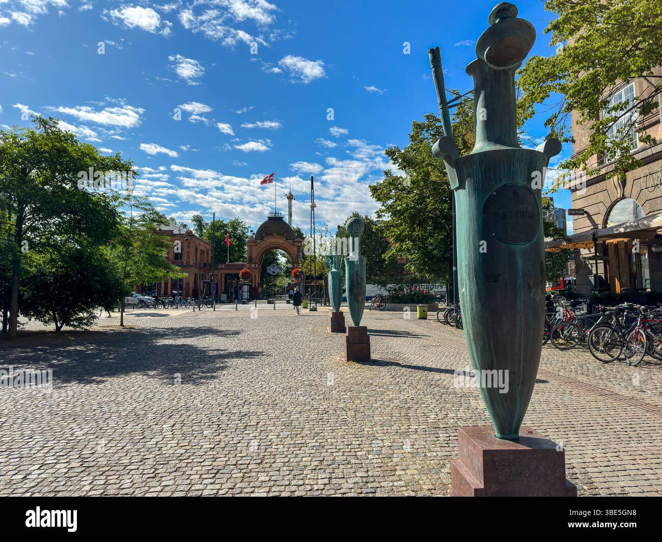 Historisches Eingangsgebäude des Tivoli Vergnügungsparks a Kopenhagen, Dänemark Foto Stock