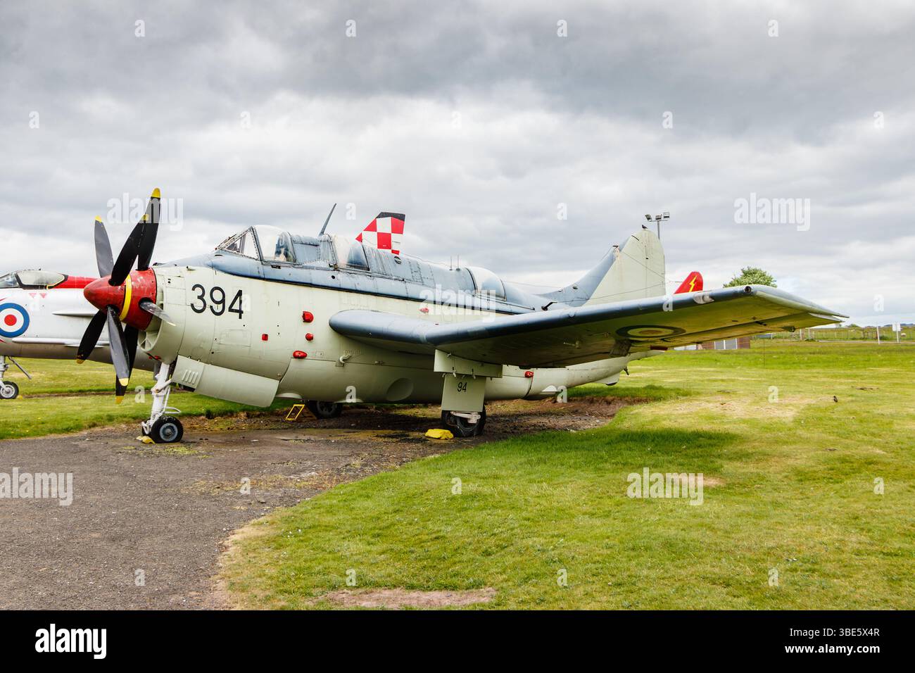 Vintage Fairey Gannet, un aereo a doppia elica basato su portaerei britannico in mostra al Solway Aviation Museum, Carlisle UK Foto Stock
