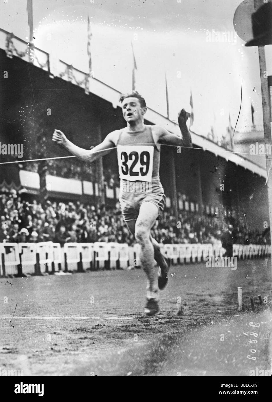 Joseph Guillemot vainqueur du 5000 mètres aux JO de 1920. Foto Stock
