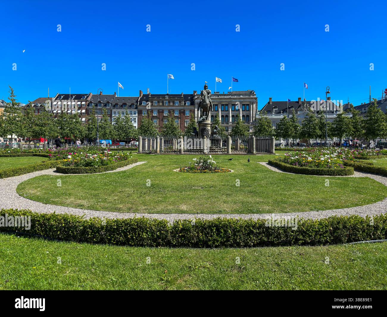 Reiterstatue von König Christian IX.steht prominente auf der Christiansborg Ridebane a Kopenhagen, Dänemark - Immagine stock catturata con smartphone