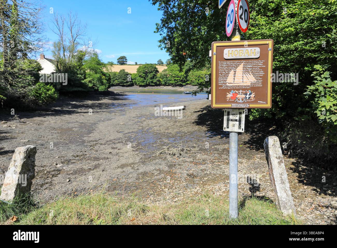 Trelew Creek dove è stato costruito l’«Hobah», un ketch costiero del West Country, nel 1879, una piccola insenatura al largo di Mylor Creek vicino a Falmouth, Cornovaglia, Inghilterra, Regno Unito Foto Stock