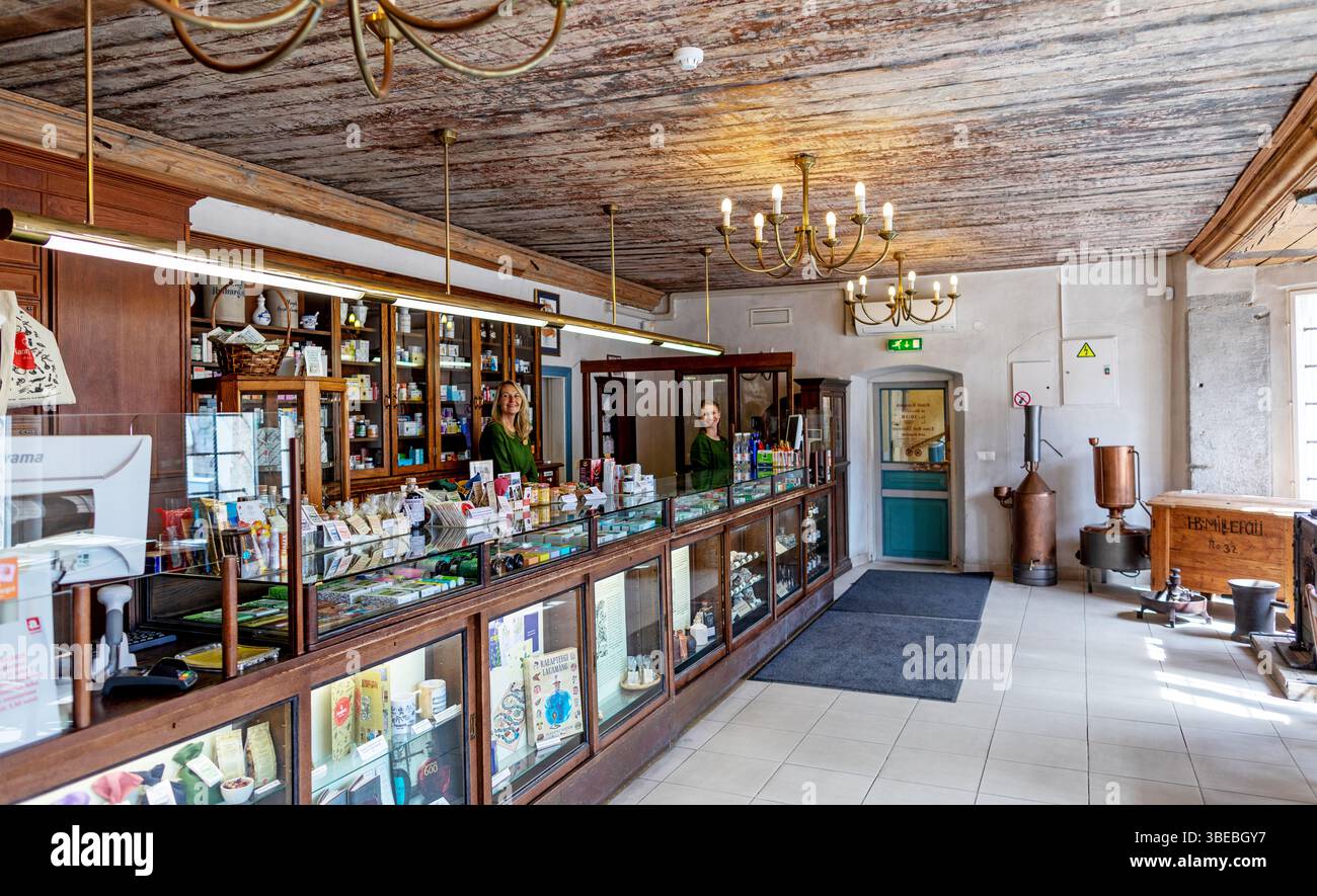 Interno della farmacia del Municipio Vecchio Foto Stock