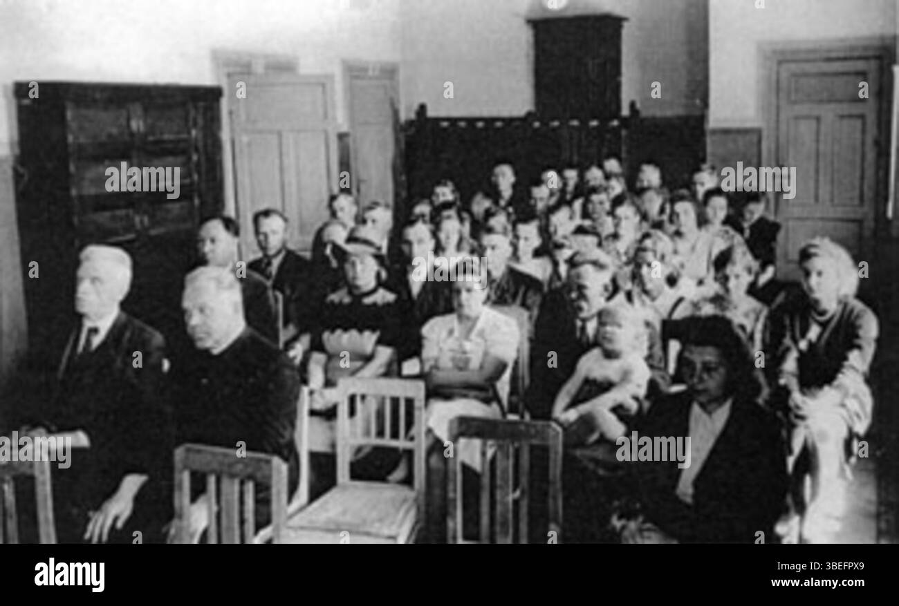 Questa voce si riferisce a un evento del maggio 1944. Non vengono forniti dettagli specifici, ma è importante come riferimento storico per il periodo della seconda guerra mondiale, evidenziando eventi significativi dell'anno. Foto Stock