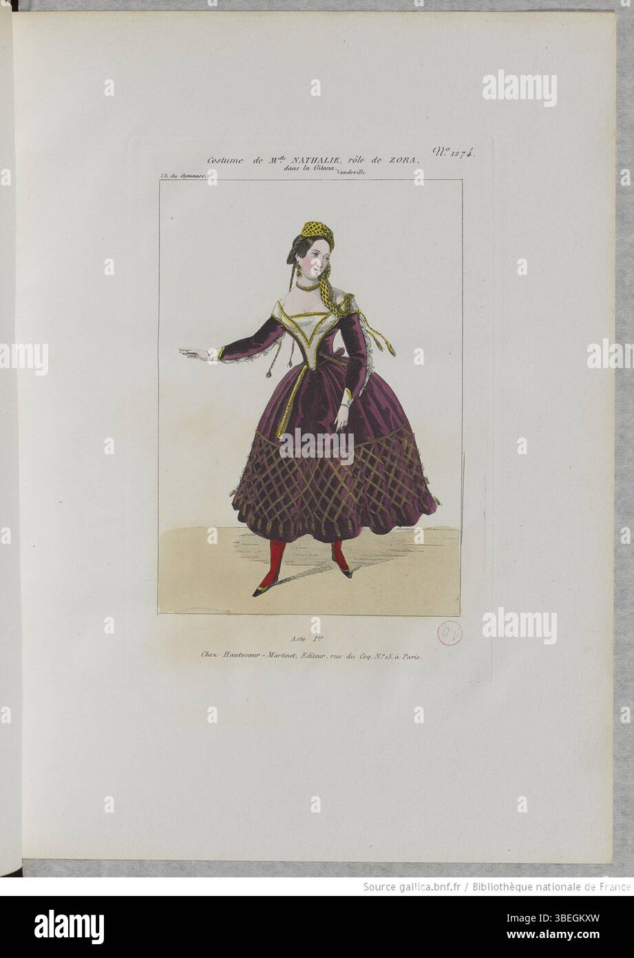 Questa è la tavola 1274 del volume 13 di «Petite galerie dramatique» che mostra Mademoiselle Nathalie nel ruolo di Zora nella commedia «la Gitana». Fa parte di una collezione di costumi teatrali dai teatri di Parigi tra il 1796 e il 1843. Foto Stock