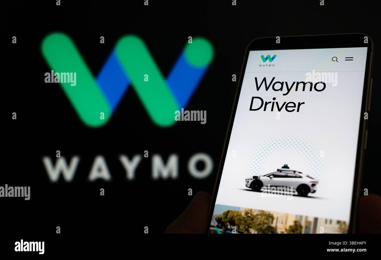 Waymo per alfabeto. Dare forma alla strada con la tecnologia senza guida Foto Stock