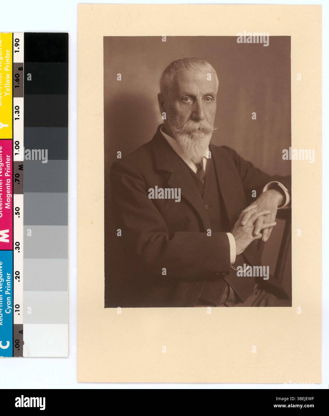 Questa fotografia del 1921 di Albrecht Eduard Burckhardt utilizza una stampa in gelatina d'argento, che cattura la sua somiglianza con la tecnologia fotografica dell'epoca. Foto Stock