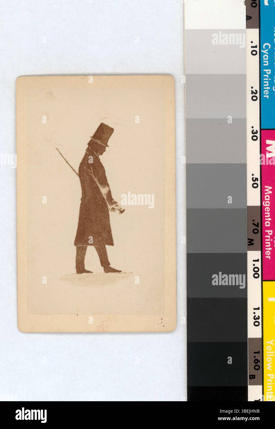 Questa riproduzione fotografica di un ritratto d'ombra di Wilhelm Martin Leberecht De Wette, scattato intorno al 1846, è montata su cartone. Esemplifica la tecnica di silhouette popolare nel ritratto del XIX secolo. Foto Stock