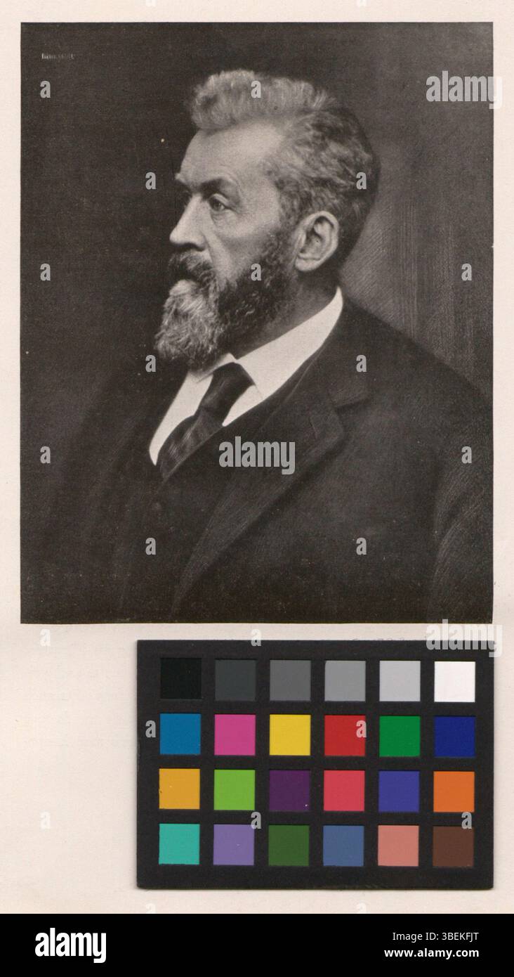 Questa riproduzione fotografica in bianco e nero tra il 1905 e il 1922 ritrae Franz Emil Settelen-Hoch, una figura storica catturata in uno stile ritrattistico formale. Foto Stock