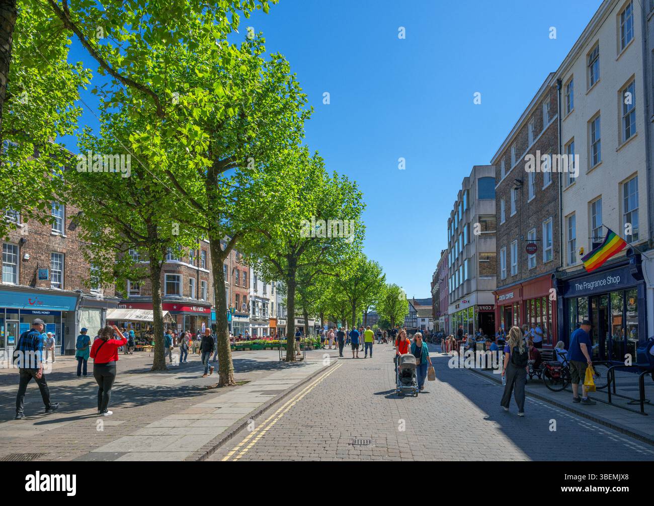 Negozi in Parliament Street, York, North Yorkshire, Inghilterra, Regno Unito Foto Stock