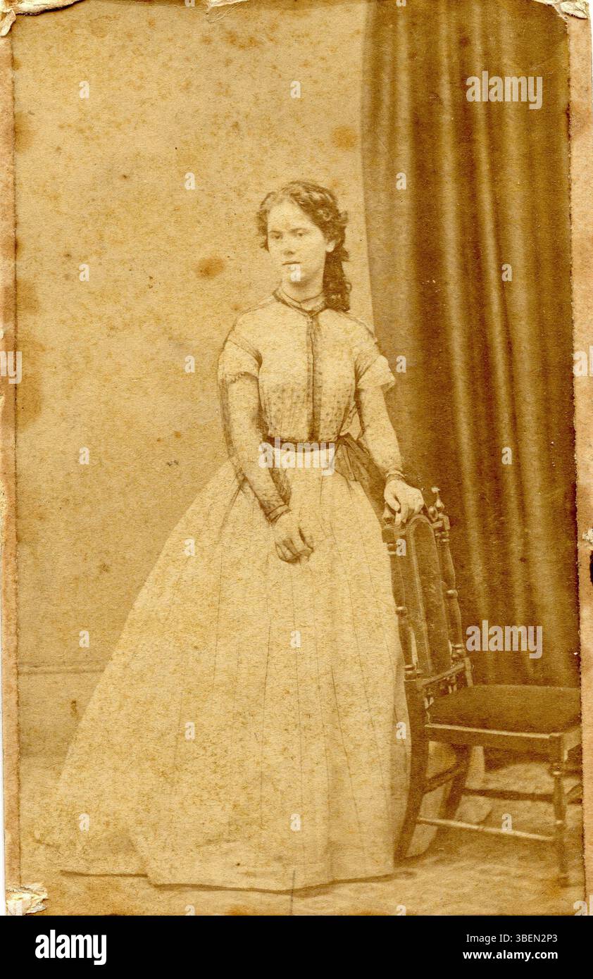 Questa fotografia, scattata nel 1871, mostra Jenny Marx-Longuet, la moglie di Jean Longuet e nuora di Karl Marx, una figura di rilievo nel movimento marxista. Foto Stock