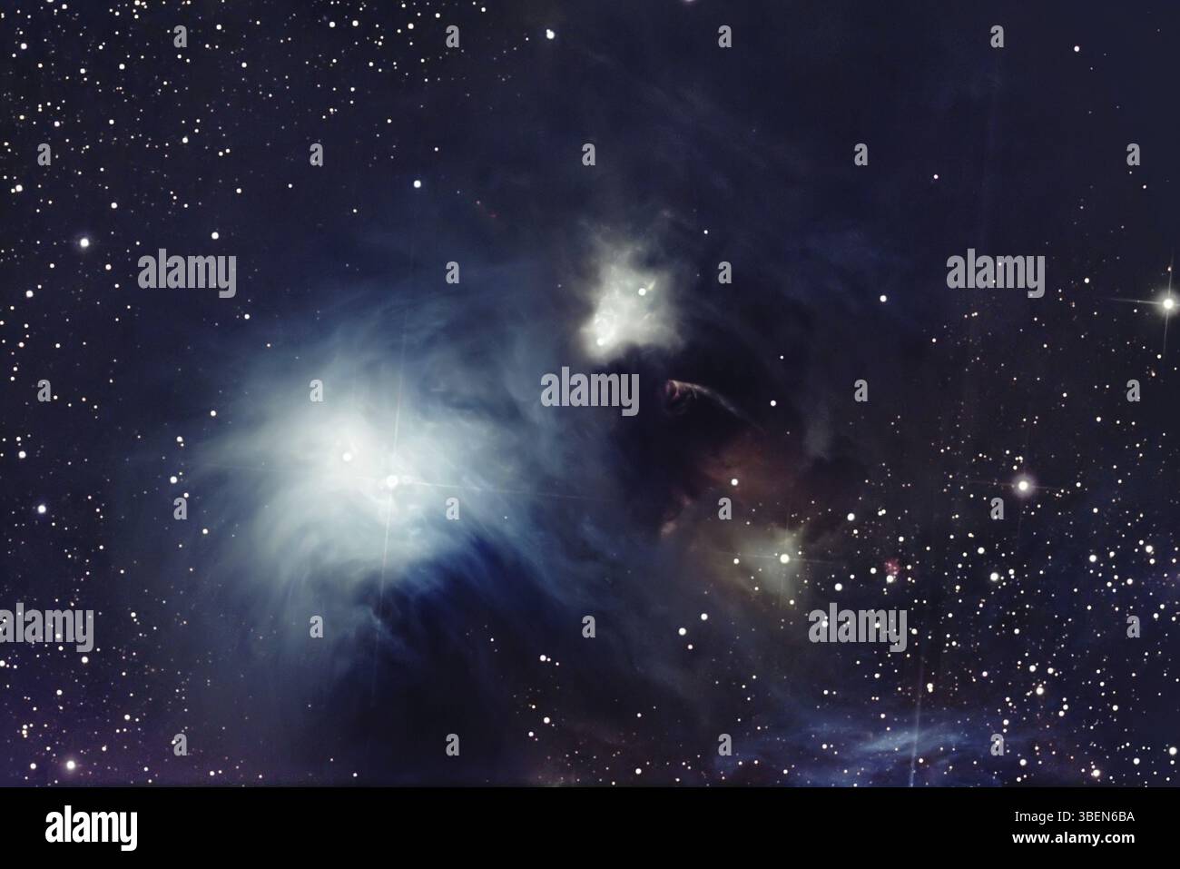 Nebulosa a riflessione NGC6726, NGC6727 e IC4812 Foto Stock