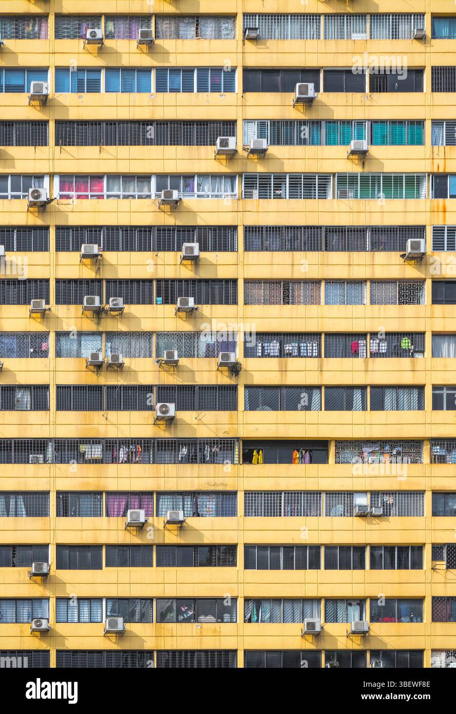 Facciata del People's Park Complex, un alto edificio residenziale e commerciale a Chinatown, Singapore Foto Stock