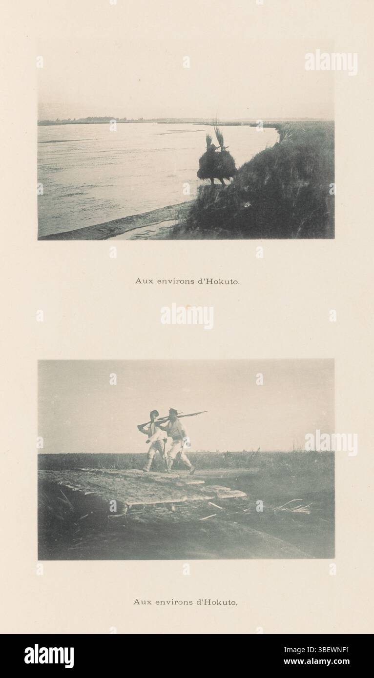 AUX environs d'Hokuto, due paesaggi nelle vicinanze di Beitou con un contadino e due soldati, stampa fotomeccanica, pagina, foto, libri fotografici illustrati, altezza 383 mm, larghezza 266 mm, produttore, 1891 - 1896, carta, collotipo, stampa chiara Foto Stock
