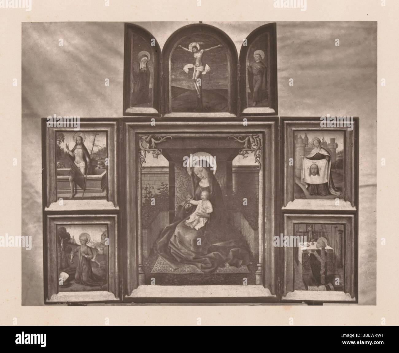 Riproduzione di un trittico dipinto con immagini della passione di Cristo, stampa fotomeccanica, riproduzione, pagina, foto, libri illustrati fotografici, altezza 136 mm, larghezza 169 mm, maker, 1878 - 1883, carta, Woodburytype Foto Stock