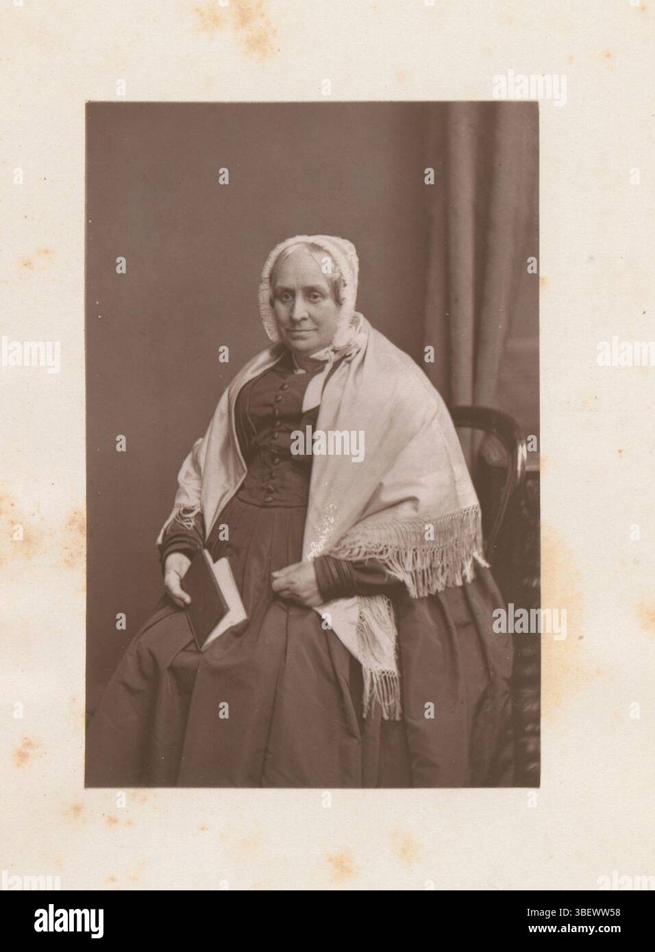 Studio Ritratto di Hannah S. Allen, stampa fotomeccanica, pagina, foto, libri fotografici illustrati, altezza 90 mm, larghezza 59 mm, fotografo, 1874 - 1884, carta, Woodburytype, stampatore, stampatore Foto Stock