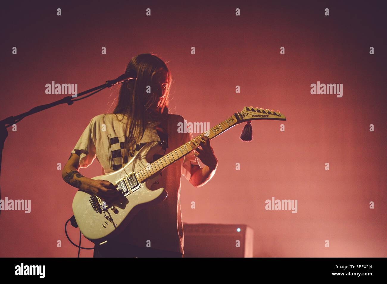 Hester Chambers of Wet Leg vivono all'O2 Manchester Victoria Warehouse 29.05.2025 Foto Stock