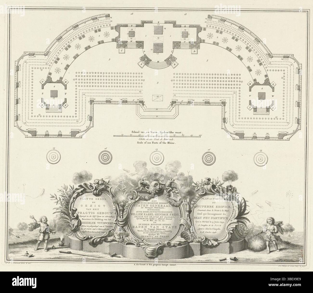 Den Haag, Groot & Zoonen, Anthoni de, Creuznach, L.S. de, den Haag, Philips, Jan Caspar, Noordelijke Nederlanden, Platte grond en Gezigt van het Pragtig Gebouw Reggegt in de Hof-Vyver in S' Gravenhage, Benevens chiuse la sistemazione della Heerlijk Vroede den 18. Ottobre 1748 ad Aquisgrana. SToken den 13 Juny 1749, Plan et Profil du Superbe Editorice, Contruit dans le Vivier à la Haye, Ainsi que l'arrangiamento du Beau Feu d'Artifice qui a été tiré le 13 Juin 1749, Theatre in the Hague for the Fireworks for the Peace of Aachen, 1749, The Hague, Northern Netherlands, verso Left bottom - timed, MAP Foto Stock