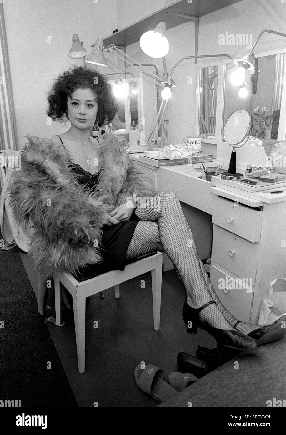 HARRIET ANDERSSON attrice al Royal Dramatic Theater svedese, dove è stata eseguita l'opera da tre soldi Foto Stock