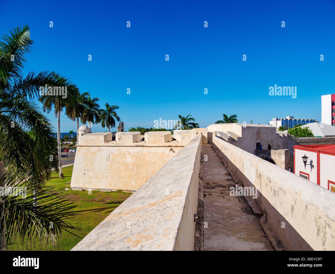 Bastione di San Carlos che ospita il Museo della città, le mura difensive della città vecchia, Campeche City, Campeche State, Messico Foto Stock