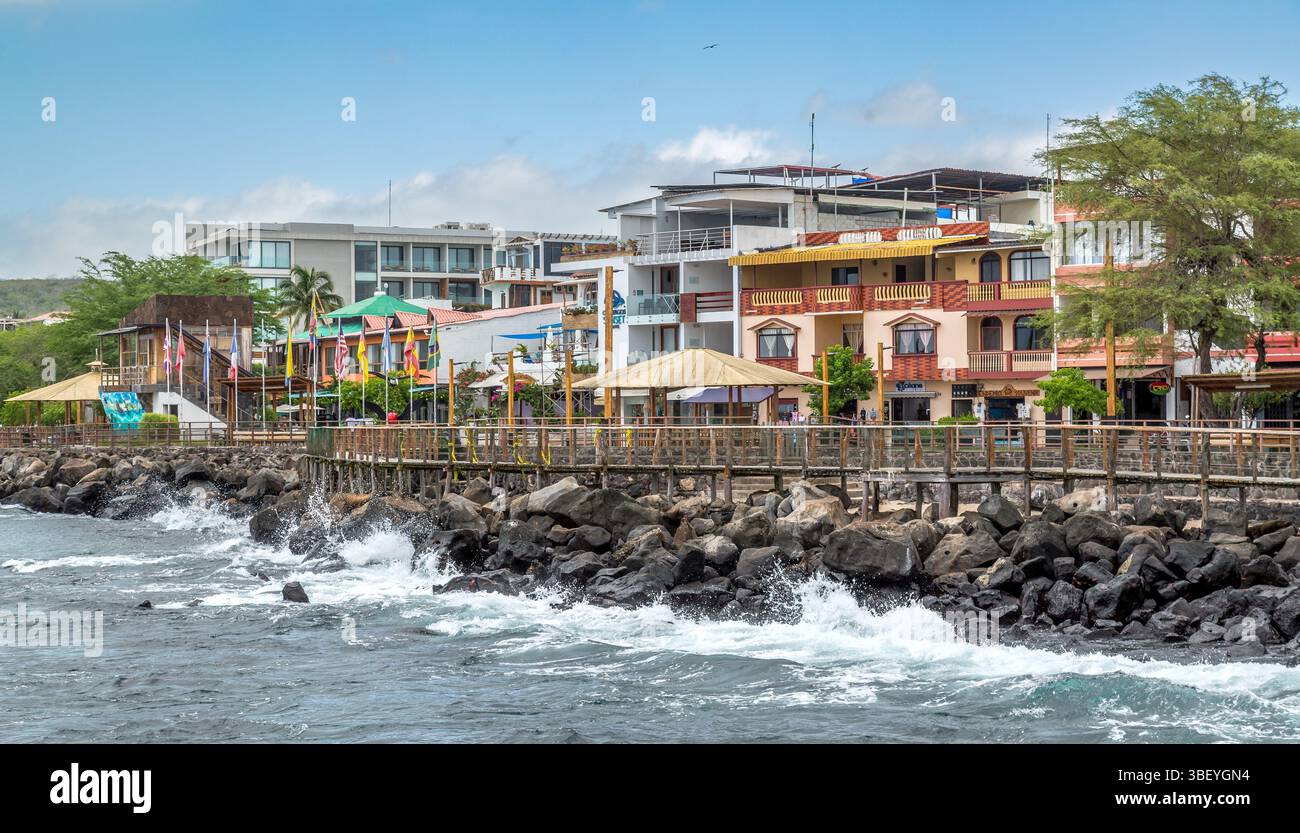 Il lungomare di Puerto Baquerizo Moreno, l'isola di San Cristobal, le Galapagos, Ecuador Foto Stock