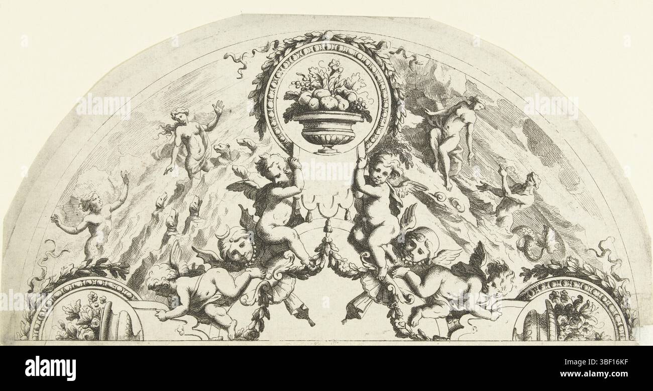 Parigi, Loir, Nicolas Pierre, Francia, Desseins d'éventails et écrans, Halfrond fanblad, Parigi, sulla fanblad ci sono tre medaglioni rotondi con una ciotola di frutta e patatine fritte con esibizioni mitologiche. Non c'è nessun angolo in basso a destra. Foglio 4 della serie di 6 fogli, stampa, stampe ornamentali, stampe, altezza 147 mm, larghezza 290 mm, francese, 1624 - 1679-05-06, macchina per stampa, 1660 - 1670, terzo quarto del XVII secolo, carta, incisione, concezione del lavoro, secondo il proprio progetto, pubblicazione (evento), pubblicazione, editore Foto Stock