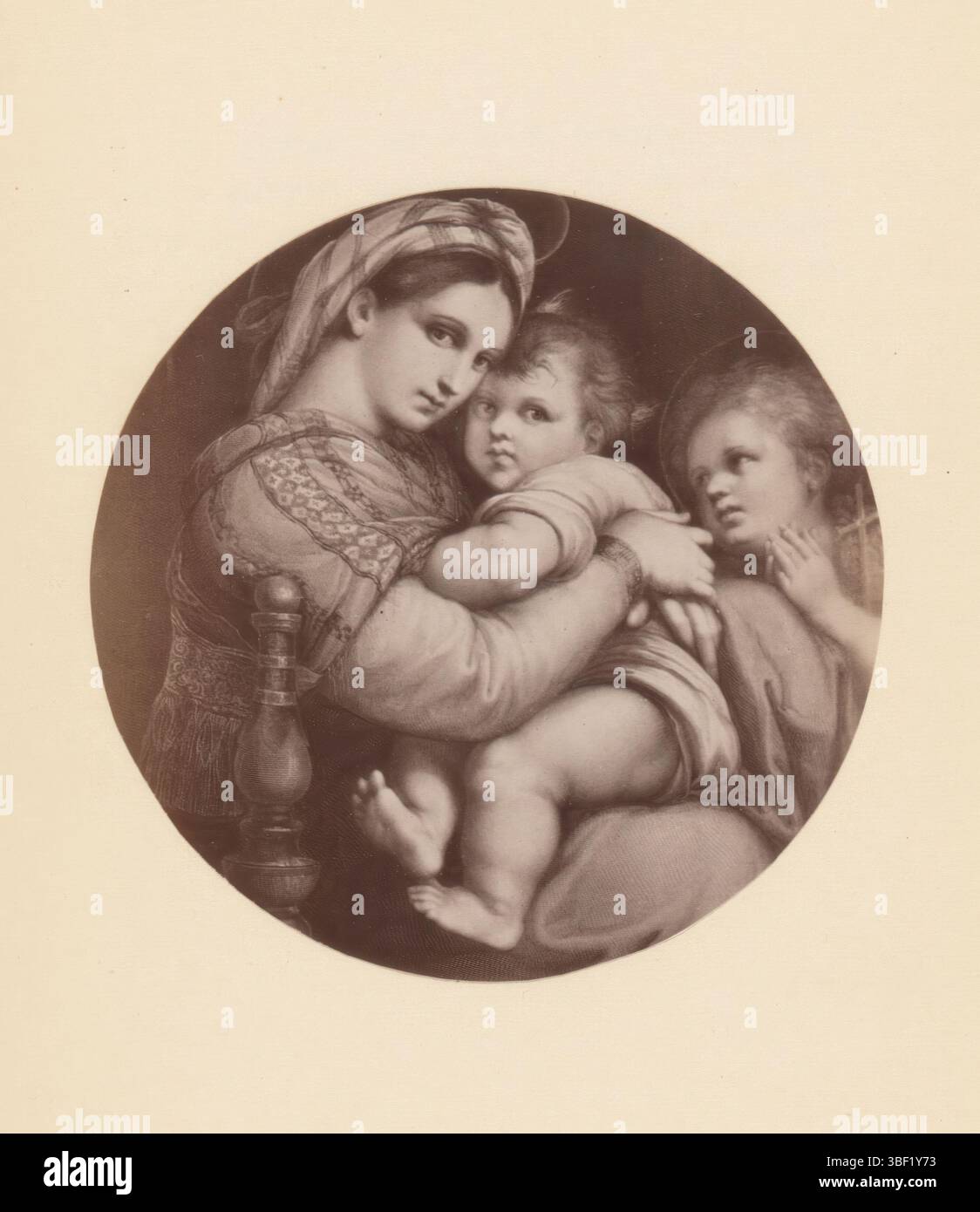 Raffaello, Fotoriproduzione del dipinto Madonna con la sedia, fotografia, fotografia, riproduzione, pagina, foto, libri fotografici illustrati, altezza 89 mm, larghezza 89 mm, fotografo, 1882 - 1887, carta fotografica, carta fotografica, stampa di album, stampa di albumina, 1483-04-07 - 1520-04-07 Foto Stock