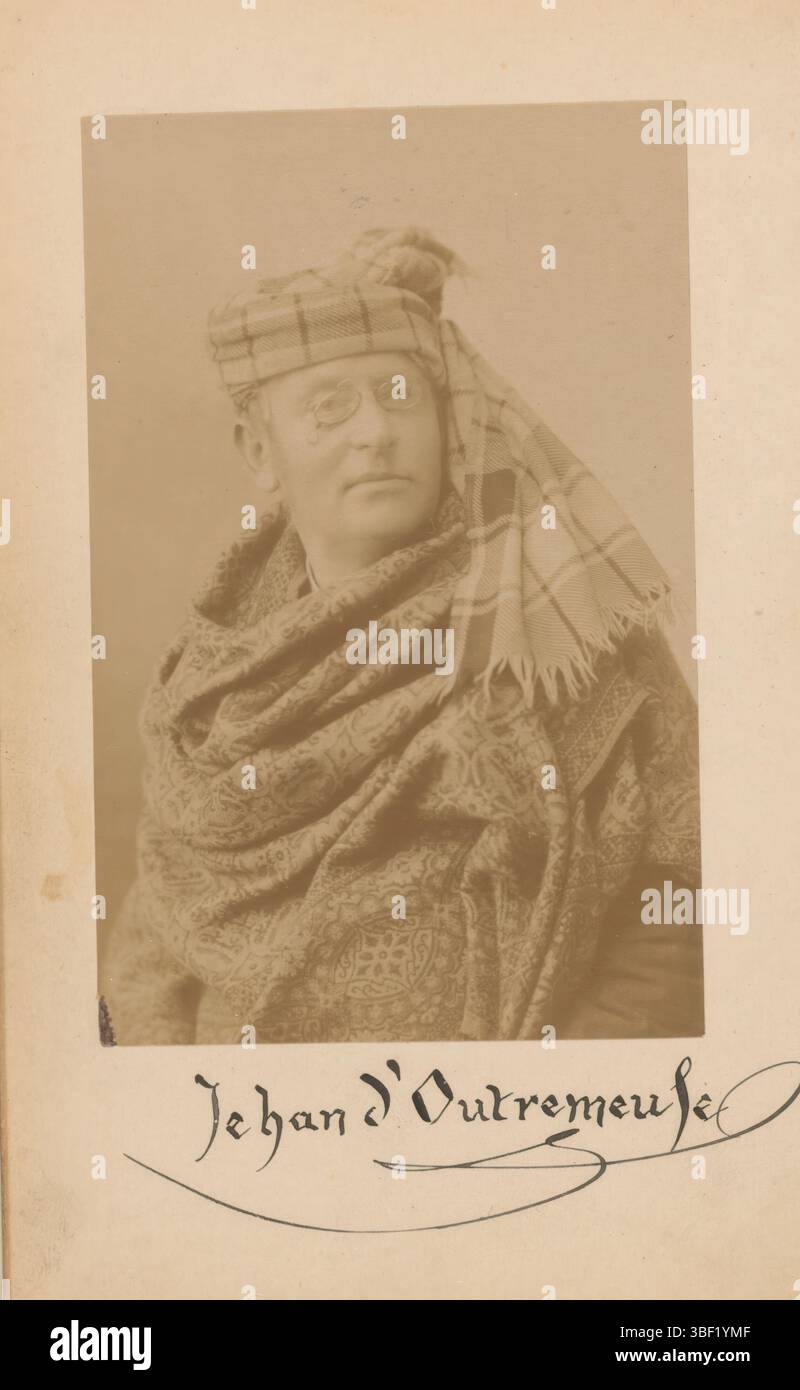 Ritratto di Jules Matthieu, recto - scritto a mano, fotografia, foto, pagina, foto, libri fotografici illustrati, Jehan d'Outremeuse, altezza 101 mm, larghezza 66 mm, fotografo, 1881 - 1886, carta fotografica, carta fotografica, stampa album, stampa di albumina Foto Stock