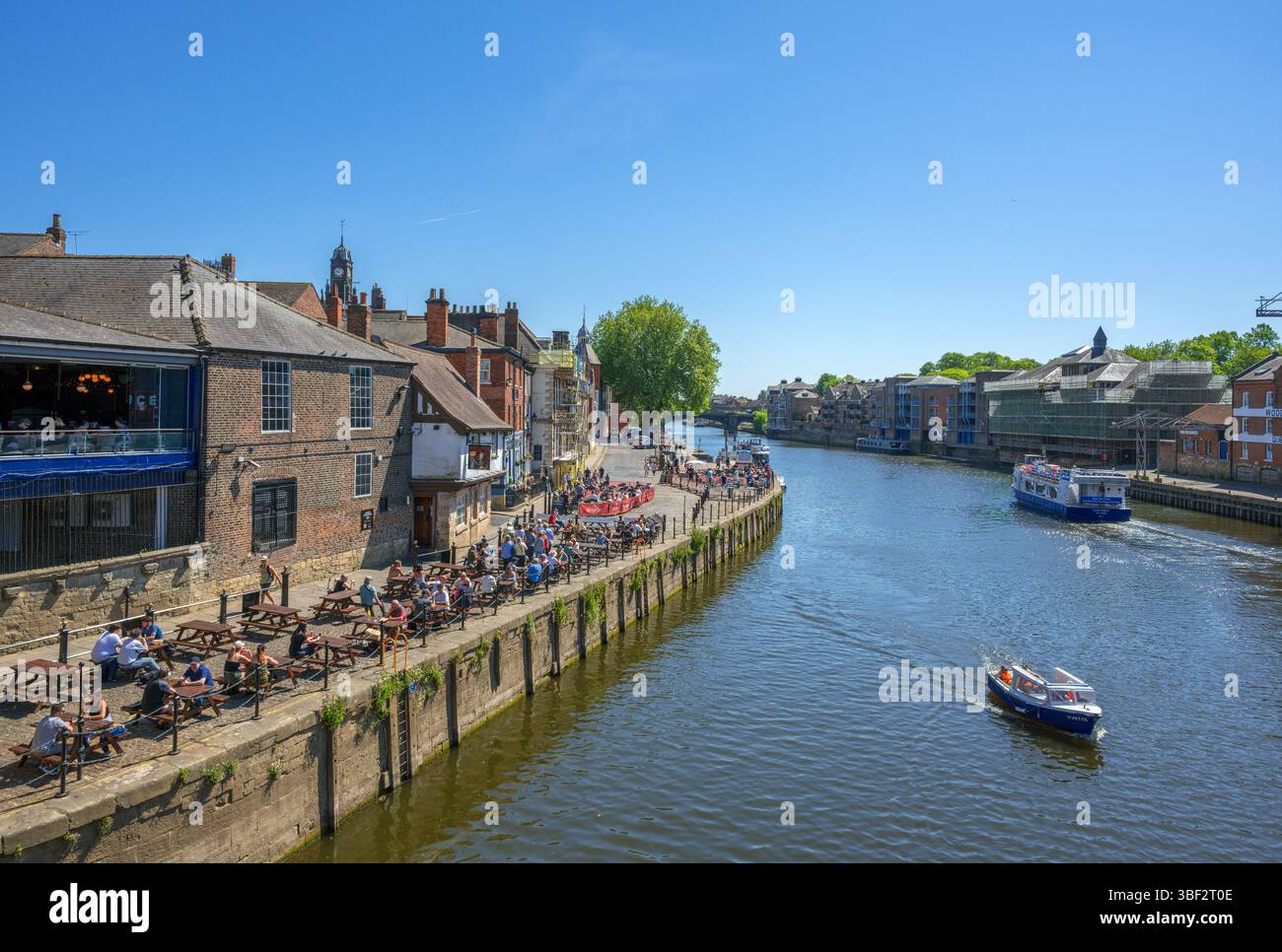 Pub Kings Arms sul King's Staith sul fiume Ouse, York, North Yorkshire, Inghilterra, Regno Unito Foto Stock