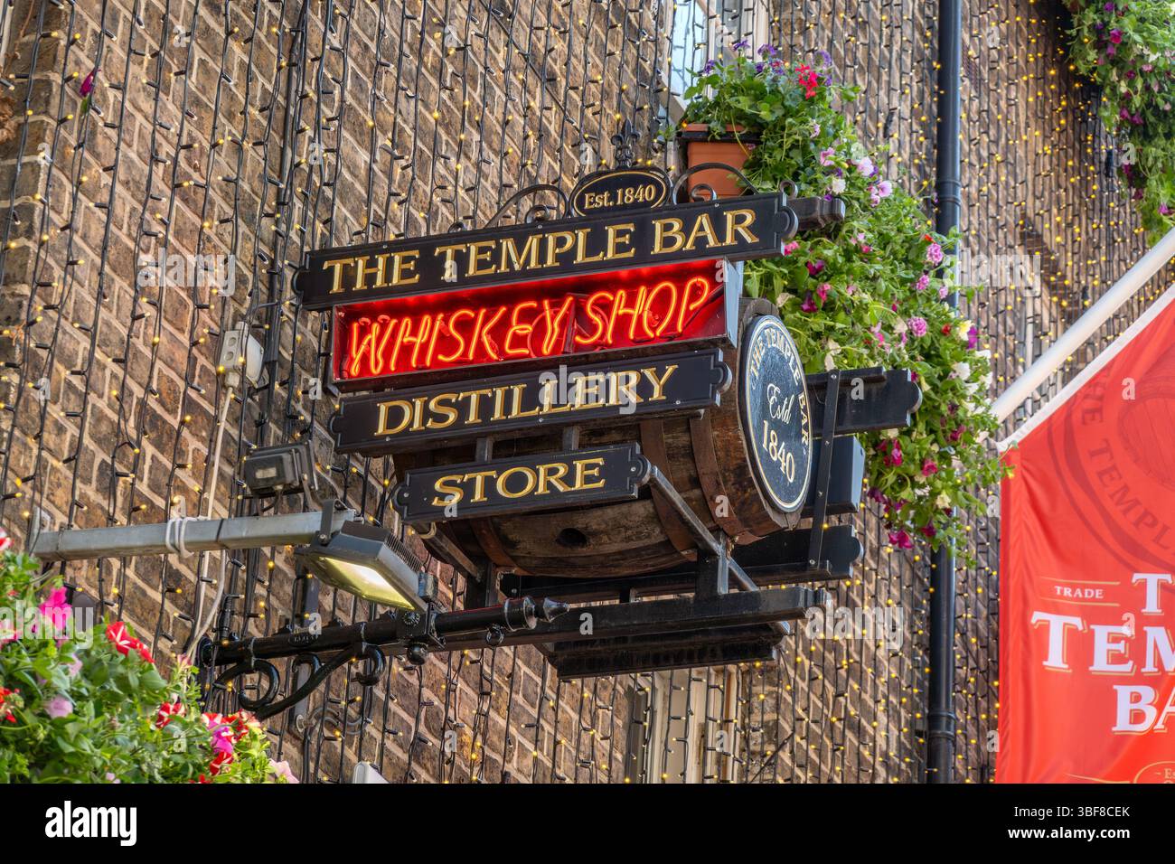 The Temple Bar Dublin Ireland City Centre edifici storici e vie dello shopping sulle rive del fiume Liffey, foto di scorta Foto Stock